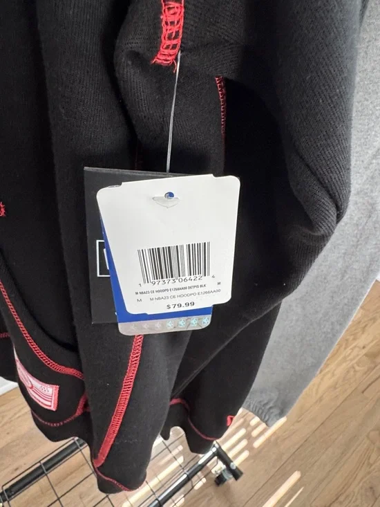 New Era Black and Red Detroit Hooded Sweatshirt - Picture 3 of 3